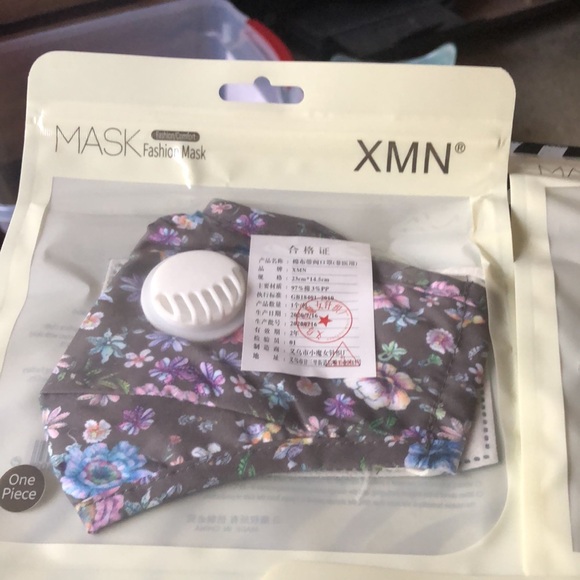 XMN Fashion Face Mask - Picture 3 of 12